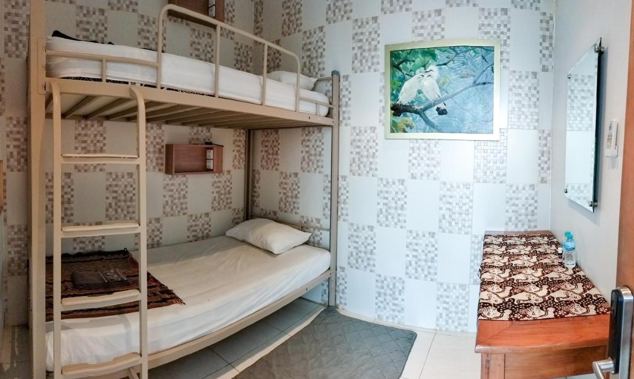 The Cabin Purwokinanti Hotel Джокьякарта Экстерьер фото